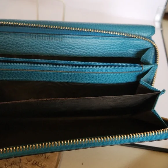 Gucci Interlocking GG Long Doublesided Wallet- Turquoise w/Box - Picture 7 of 14